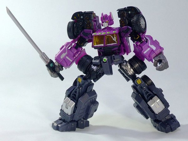 KO Maketoys Battletanker Upgrades For Shattered Glass Prime  (16 of 22)